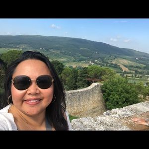 Meet your Posher, Ann